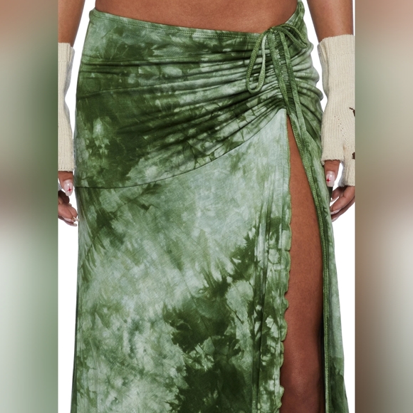 YOUR GIRL MAXI SKIRT by CURRENT MOOD Size Large - Picture 5 of 6